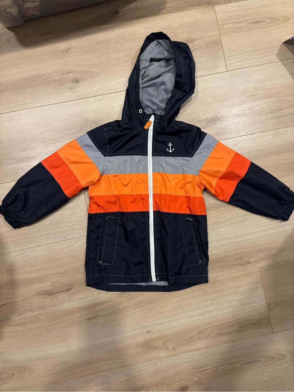 London Fog Boy’s Hooded Raincoat - lightweight . Size 5/6